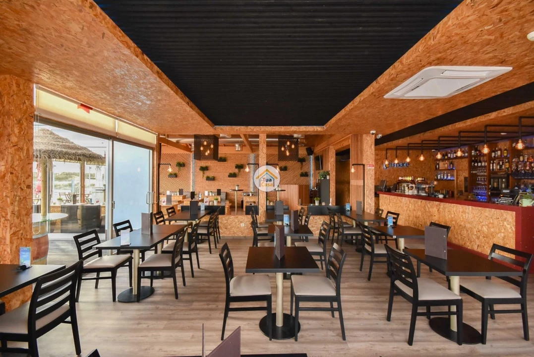 Negócio para Venda em Gulpilhares e Valadares Foto 16