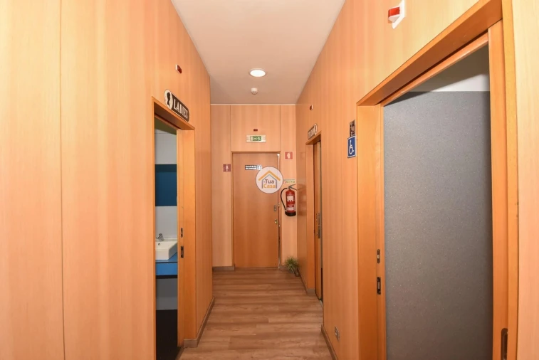 Negócio para Venda em Gulpilhares e Valadares Foto 28