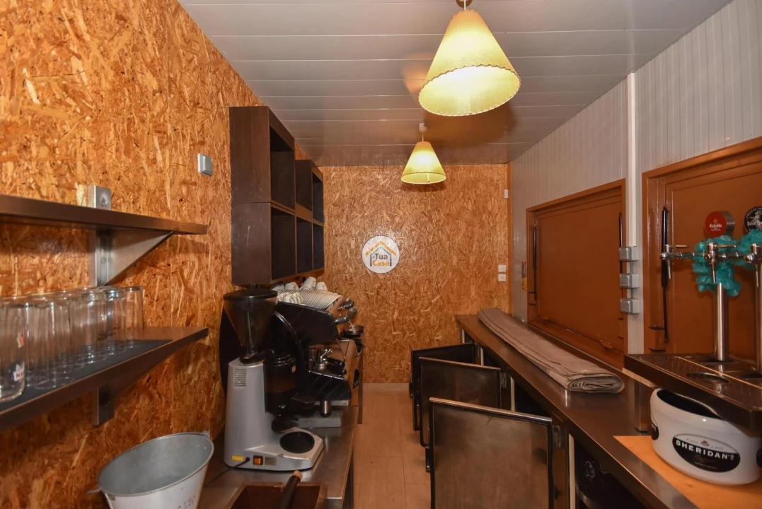 Negócio para Venda em Gulpilhares e Valadares Foto 69