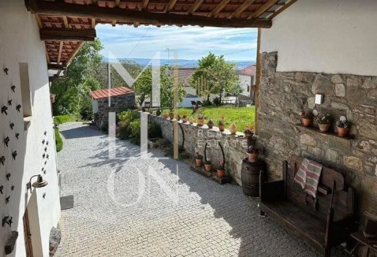 Moradia T8 para Venda em Gostei Foto 31