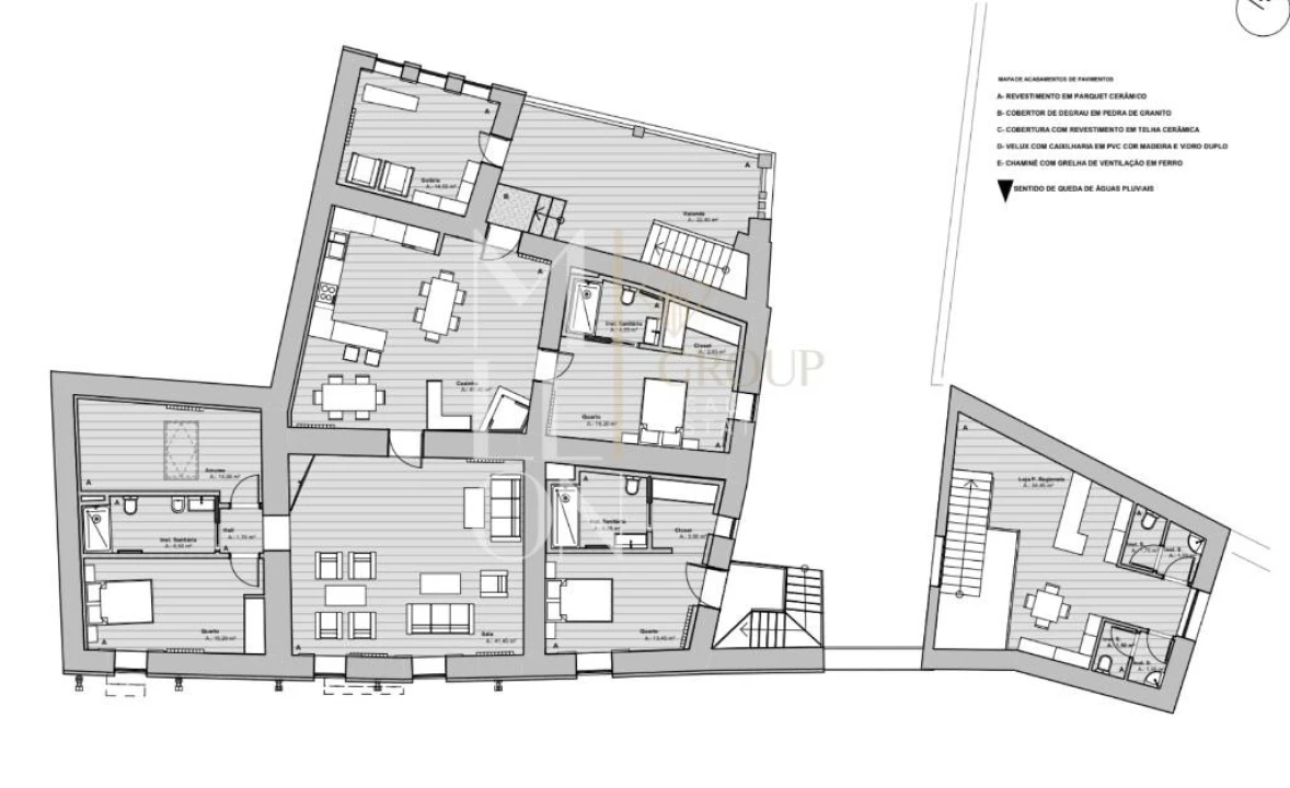 Moradia T8 para Venda em Gostei Foto 32