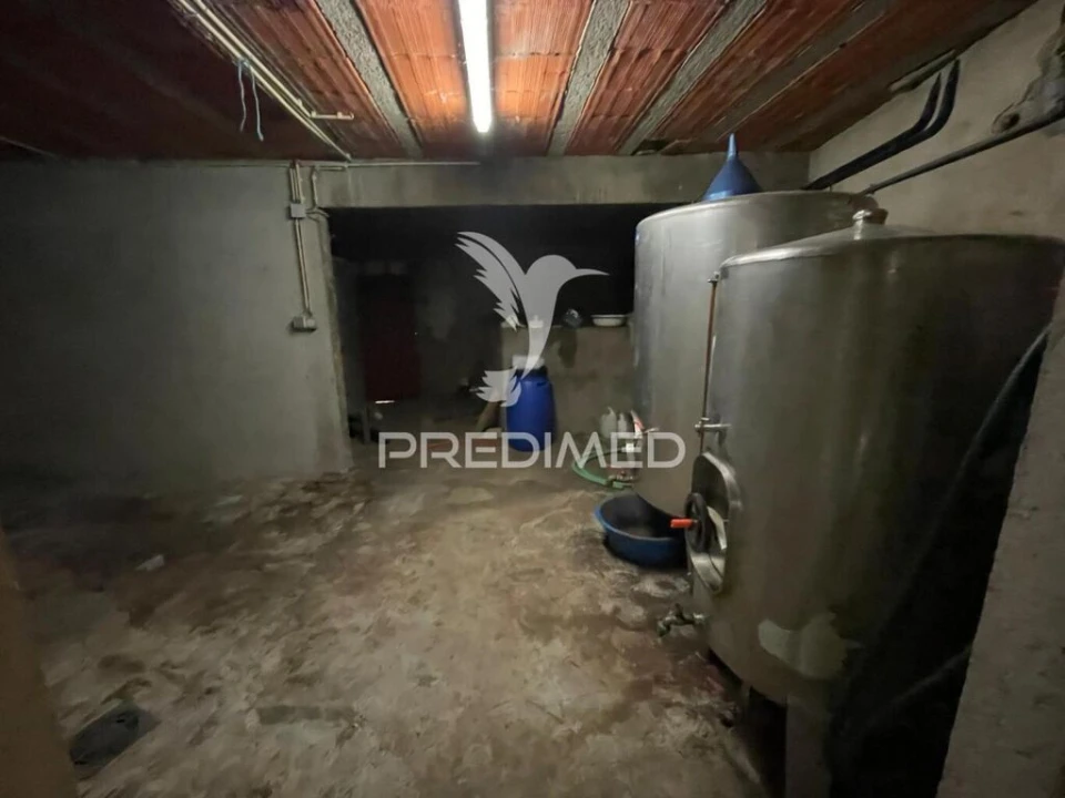 Moradia T4 para Venda em Freixo de Numão Foto 11