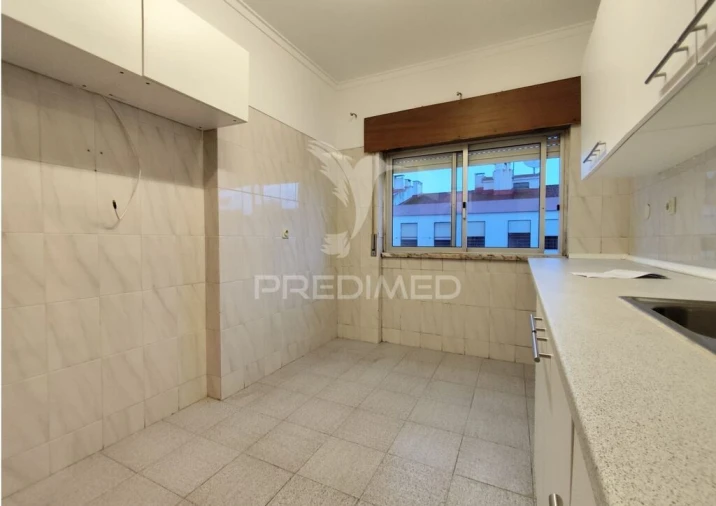Apartamento T1 para Venda em Amora Foto 1