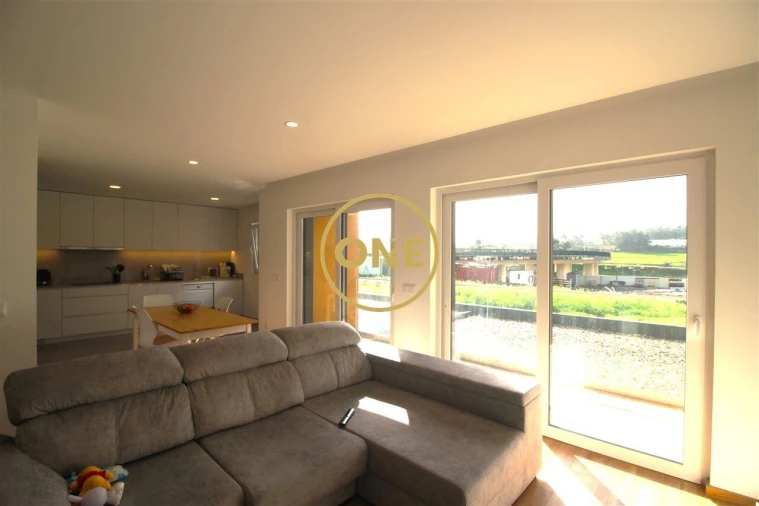 Apartamento T2 para Venda em Nine Foto 4