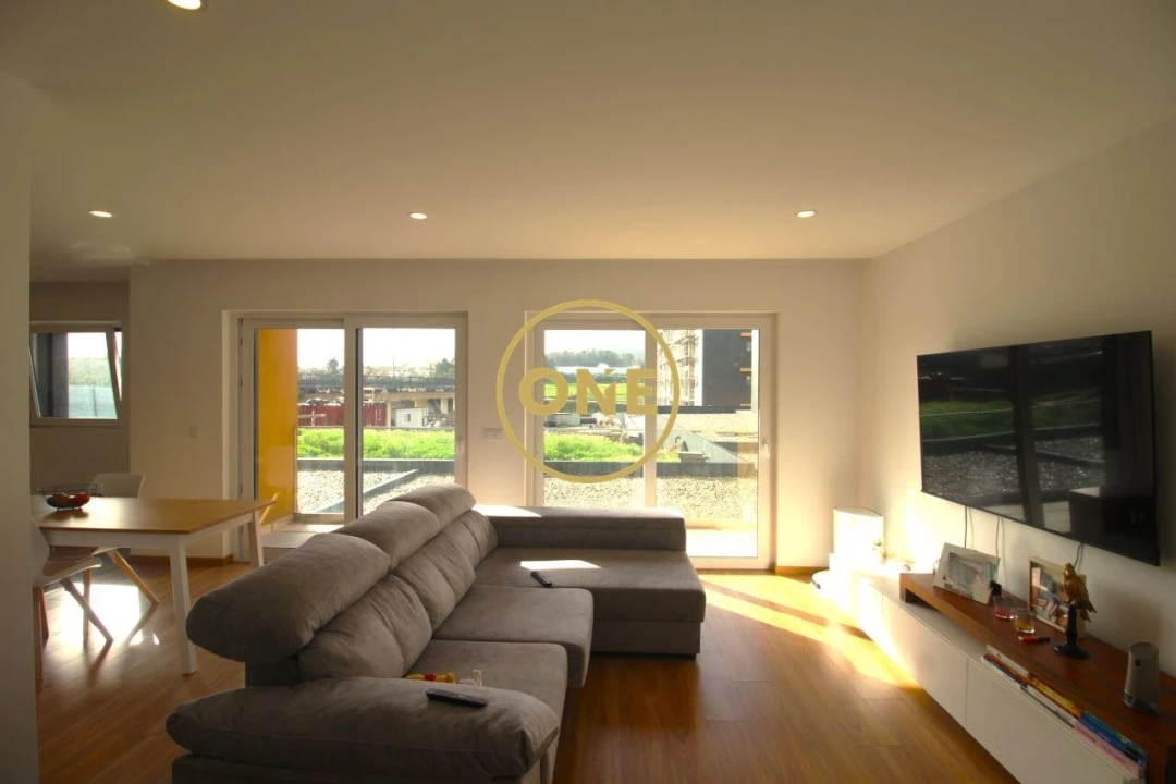 Apartamento T2 para Venda em Nine Foto 3