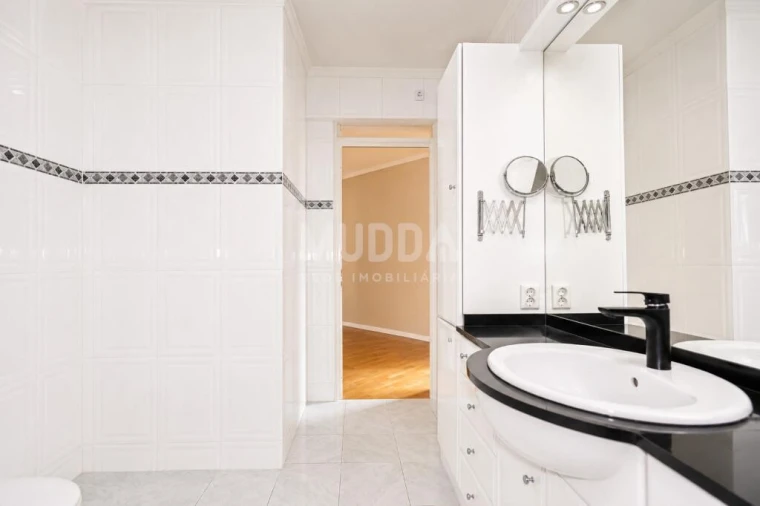 Apartamento T3 para Venda em Matosinhos e Leça da Palmeira Foto 17