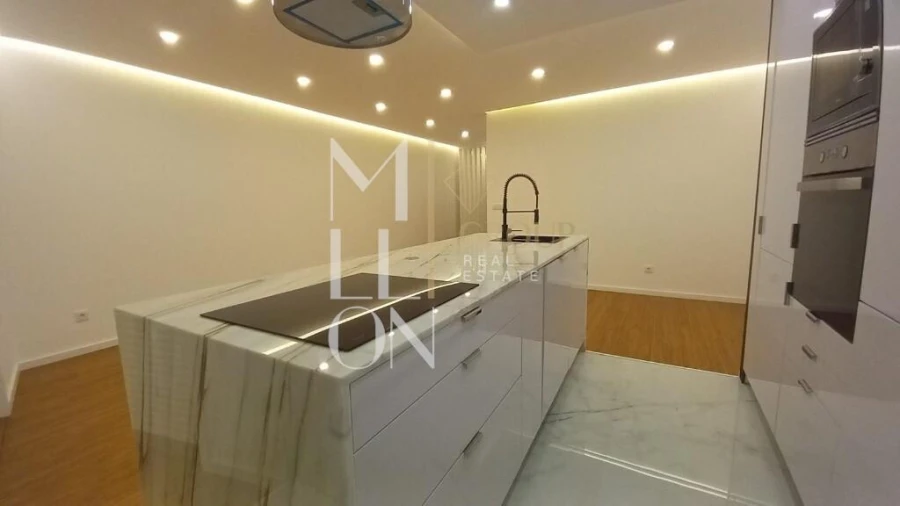 Apartamento T3 para Venda em Póvoa de Varzim, Beiriz e Argivai Foto 1