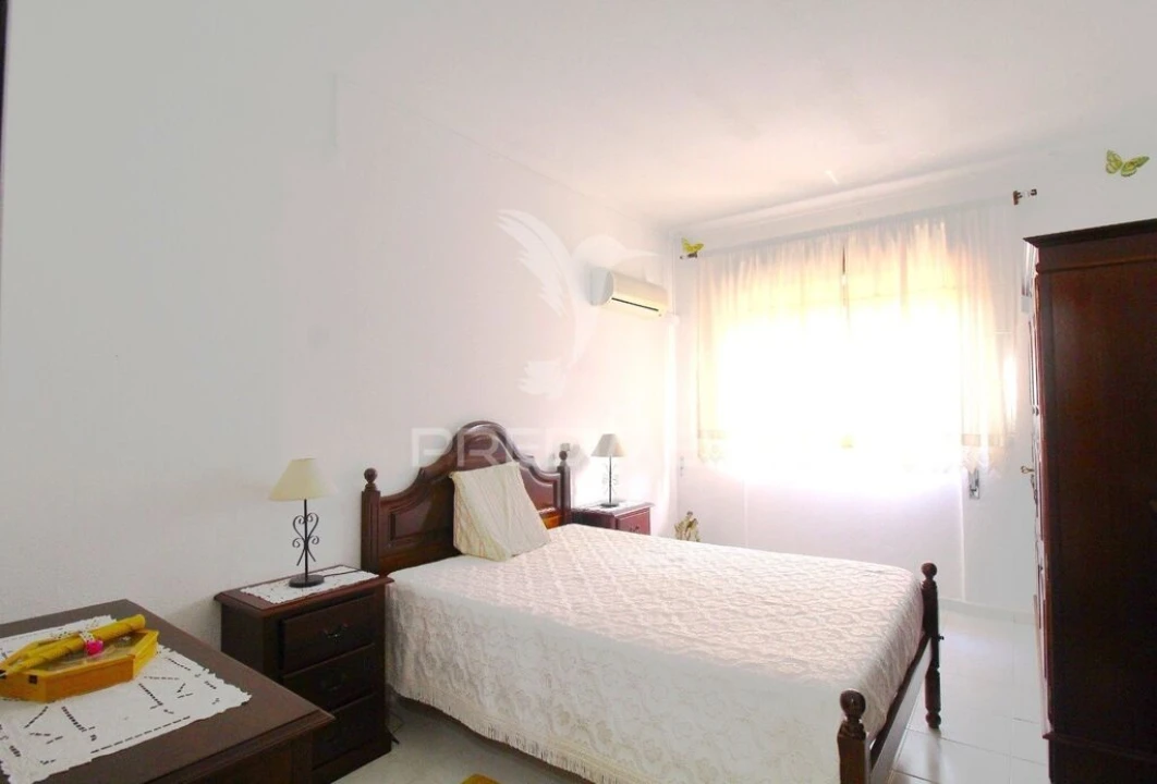 Apartamento T2 para Venda em Cercal Foto 10