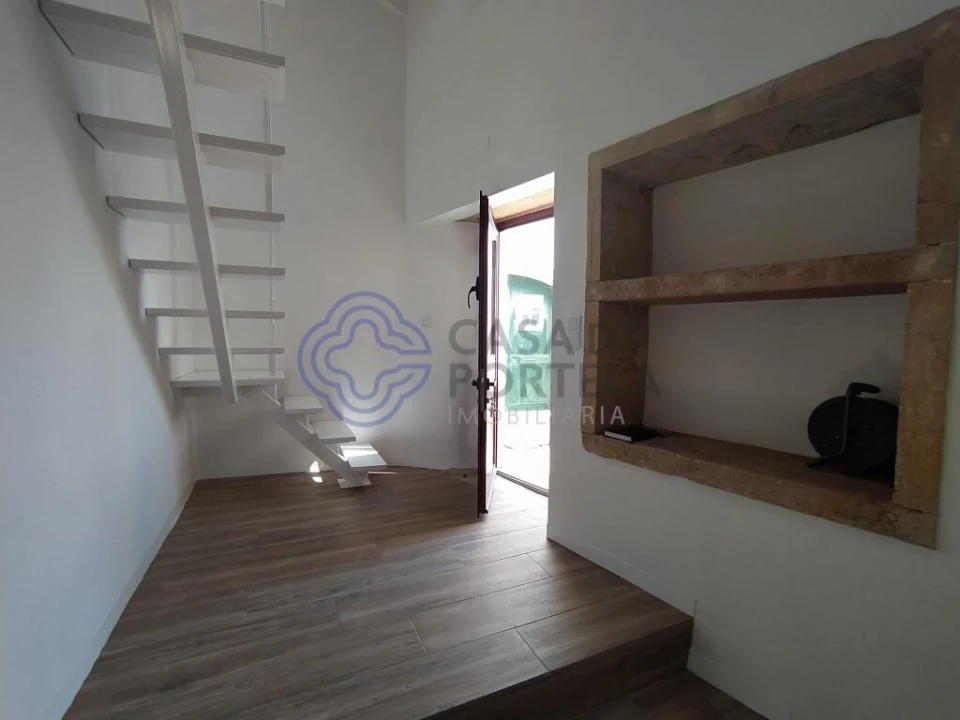 Moradia T2 para Venda em Carregueiros Foto 12