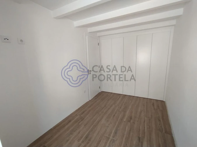 Moradia T2 para Venda em Carregueiros Foto 11