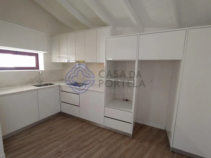 Moradia T2 para Venda em Carregueiros Foto 2