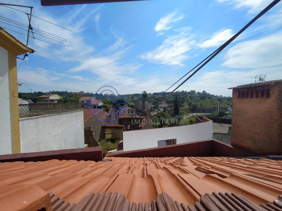Moradia T2 para Venda em Carregueiros Foto 17