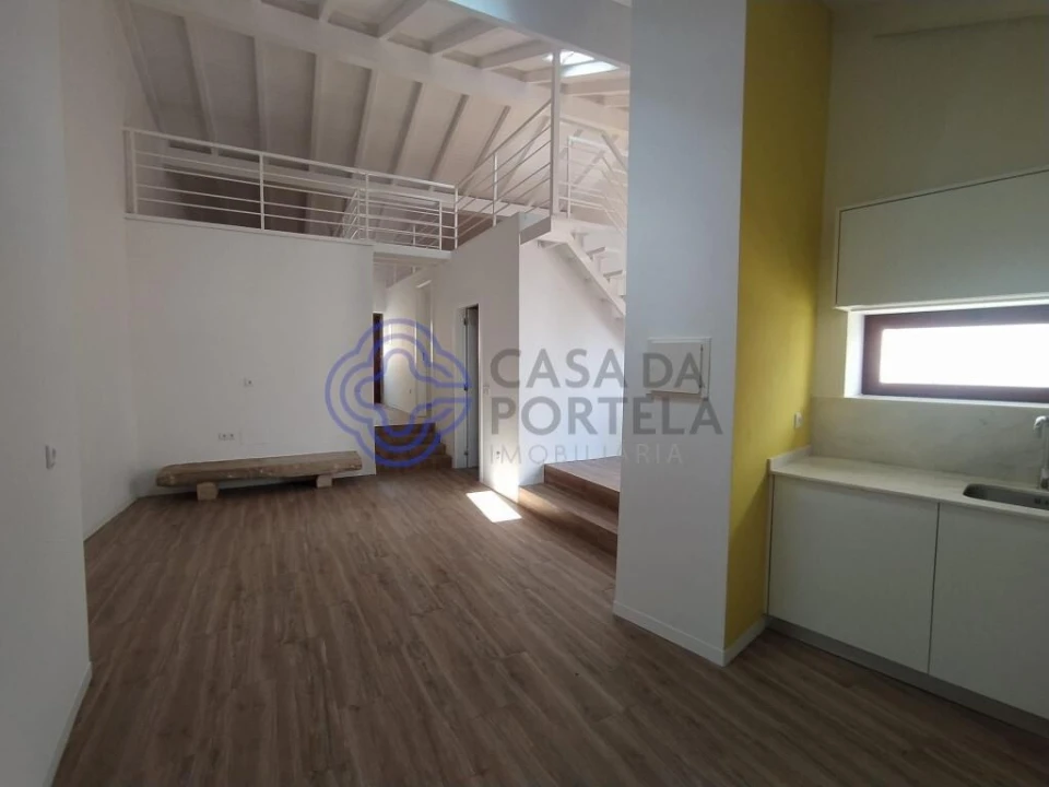 Moradia T2 para Venda em Carregueiros Foto 4