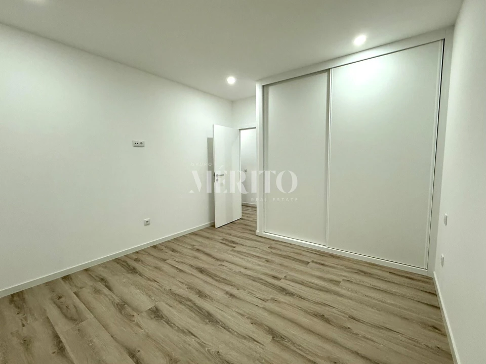 Apartamento T2 para Venda em Ribeirão Foto 6