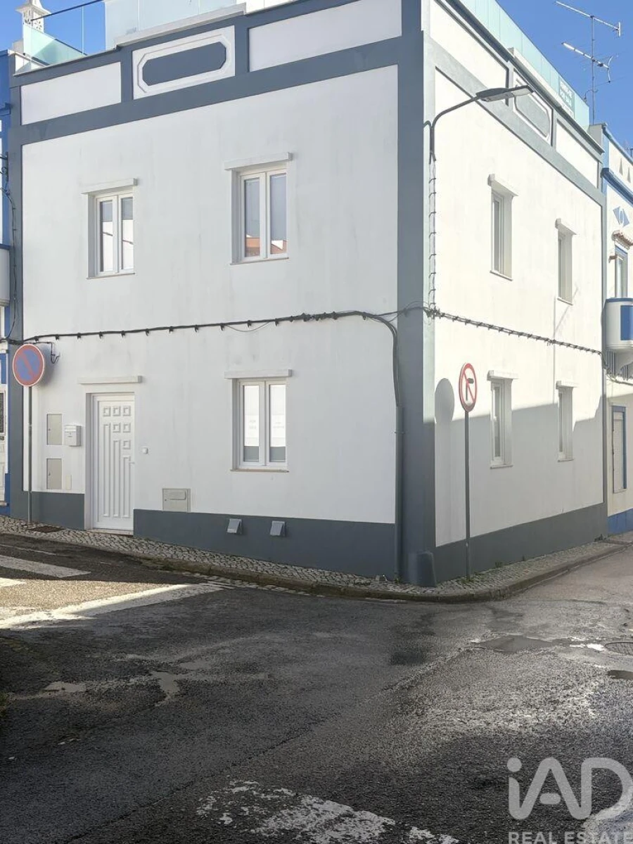 Moradia T3 para Venda em Lagoa e Carvoeiro Foto 1