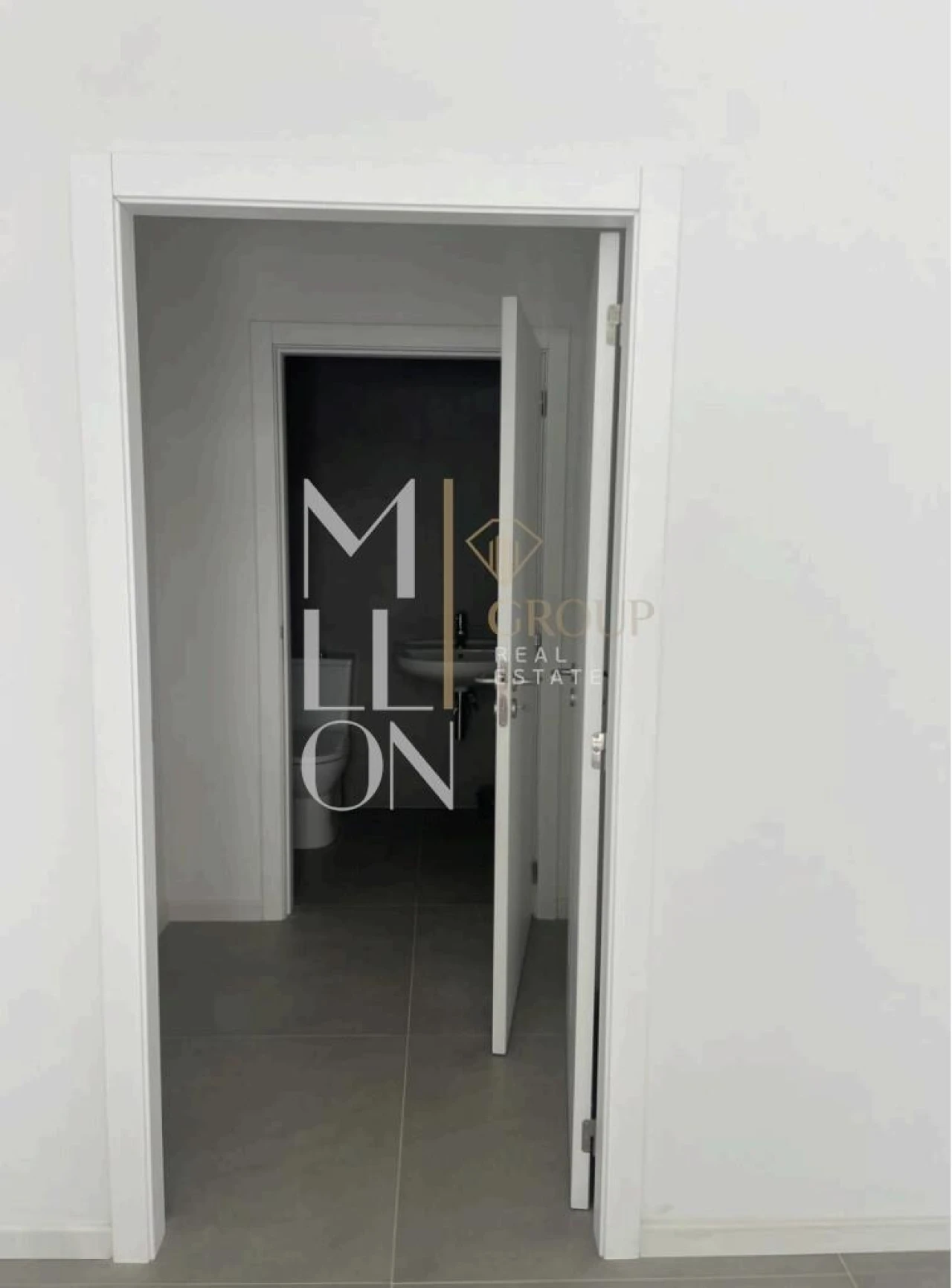 Loja para Arrendamento em Cedofeita, Santo Ildefonso, Sé, Miragaia, São Nicolau e Vitória Foto 4