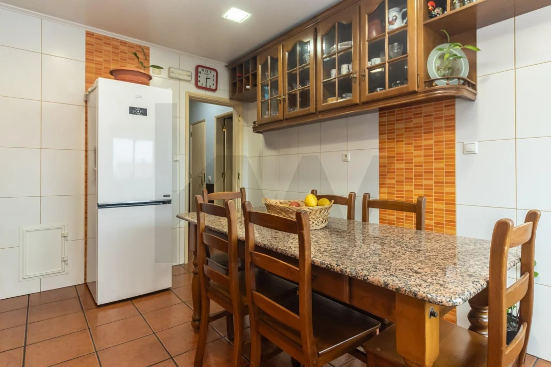 Apartamento T2 para Venda em Amora Foto 10