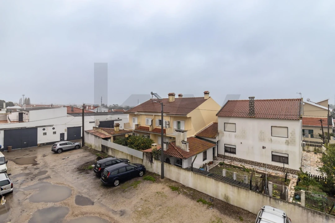 Apartamento T2 para Venda em Amora Foto 24