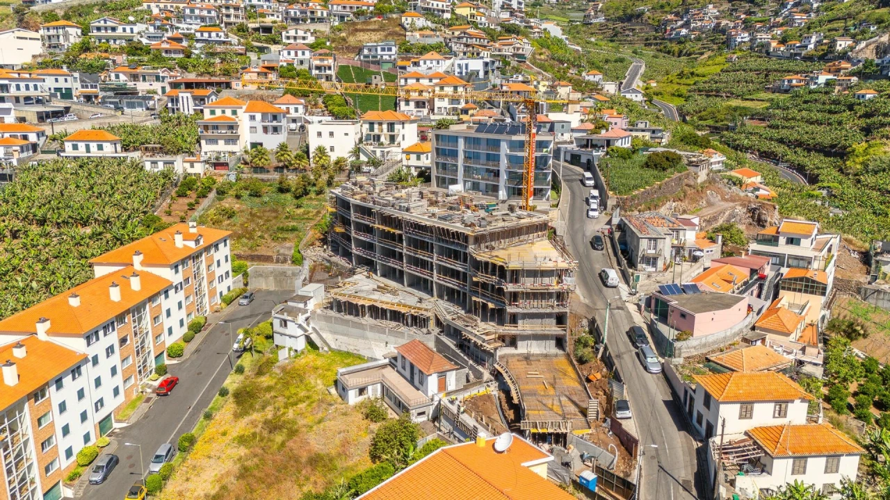 Apartamento T1 para Venda em Camara de Lobos Foto 18