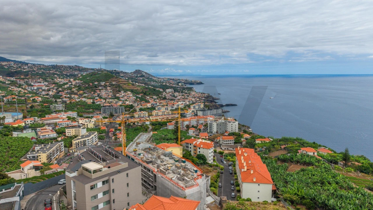 Apartamento T1 para Venda em Camara de Lobos Foto 19