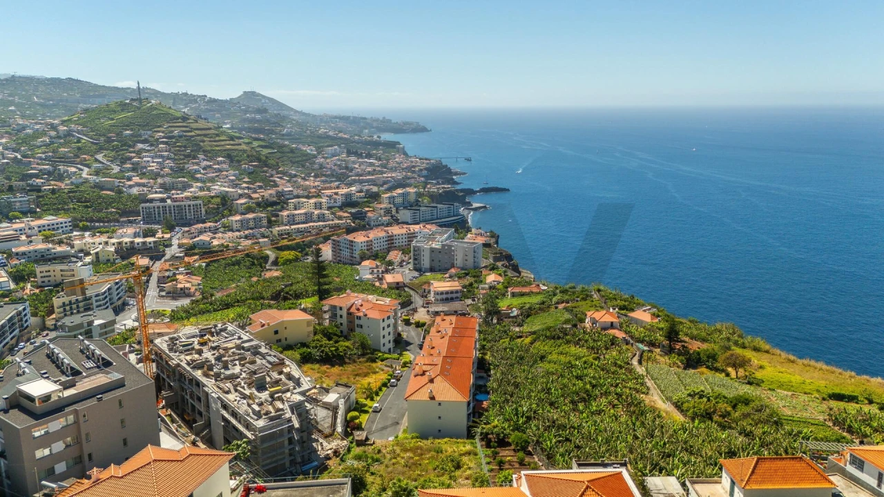 Apartamento T1 para Venda em Camara de Lobos Foto 17