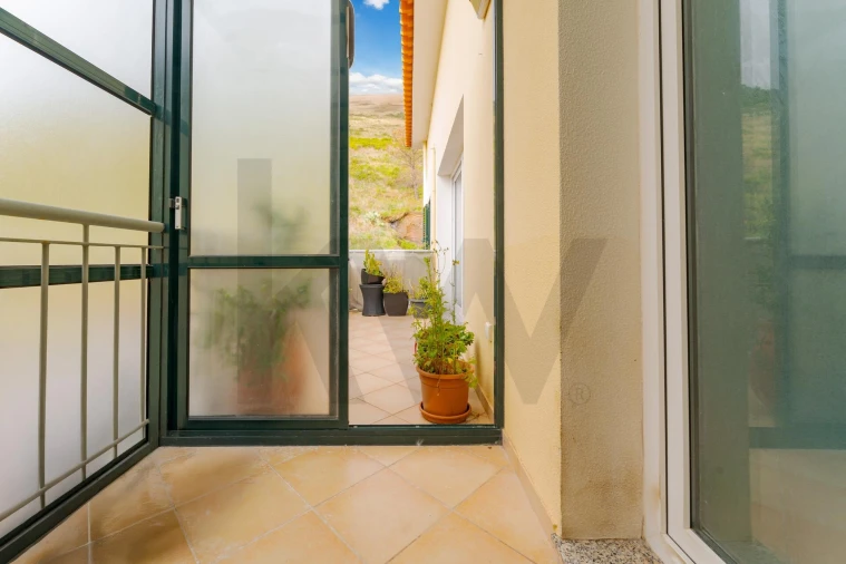 Apartamento T1 para Venda em Caniço Foto 18