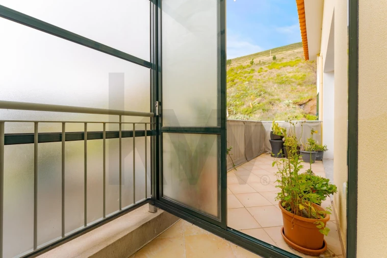 Apartamento T1 para Venda em Caniço Foto 7