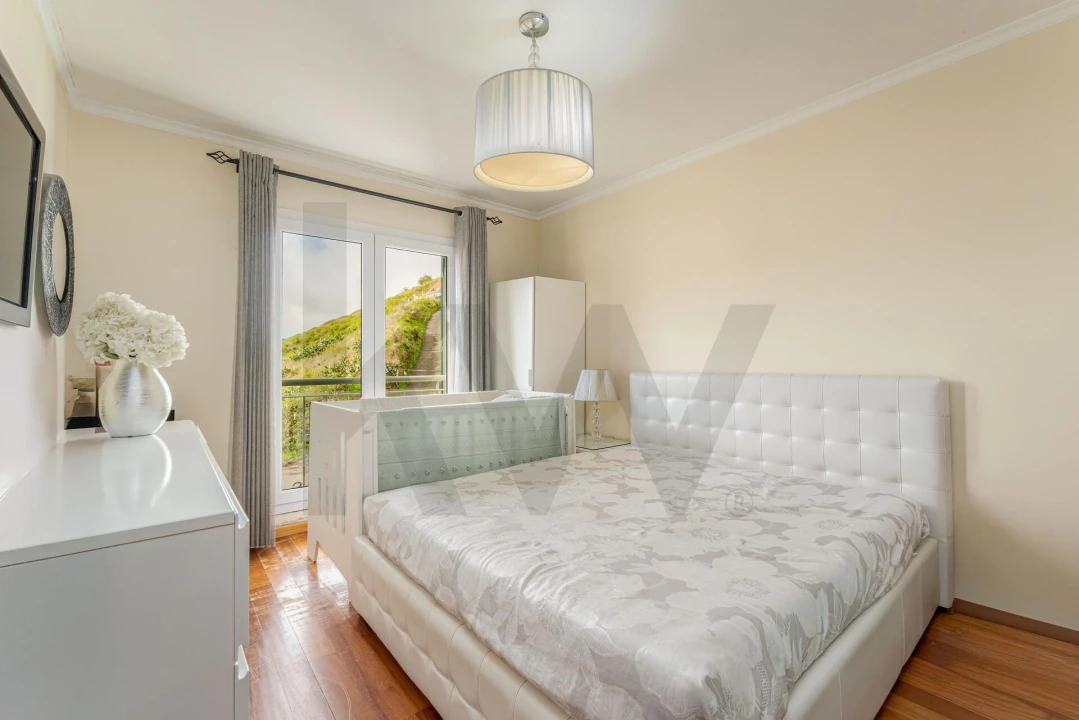 Apartamento T1 para Venda em Caniço Foto 16