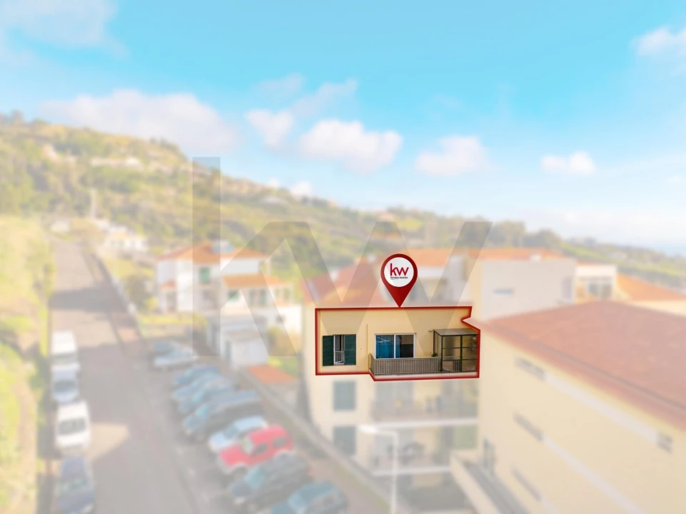 Apartamento T1 para Venda em Caniço Foto 3