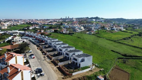 Moradia T4 para Venda em Mafra