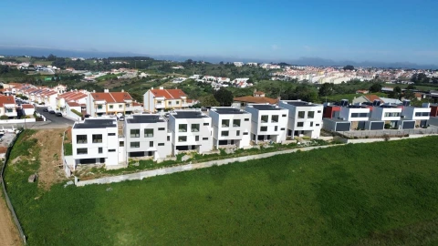 Moradia T4 para Venda em Mafra