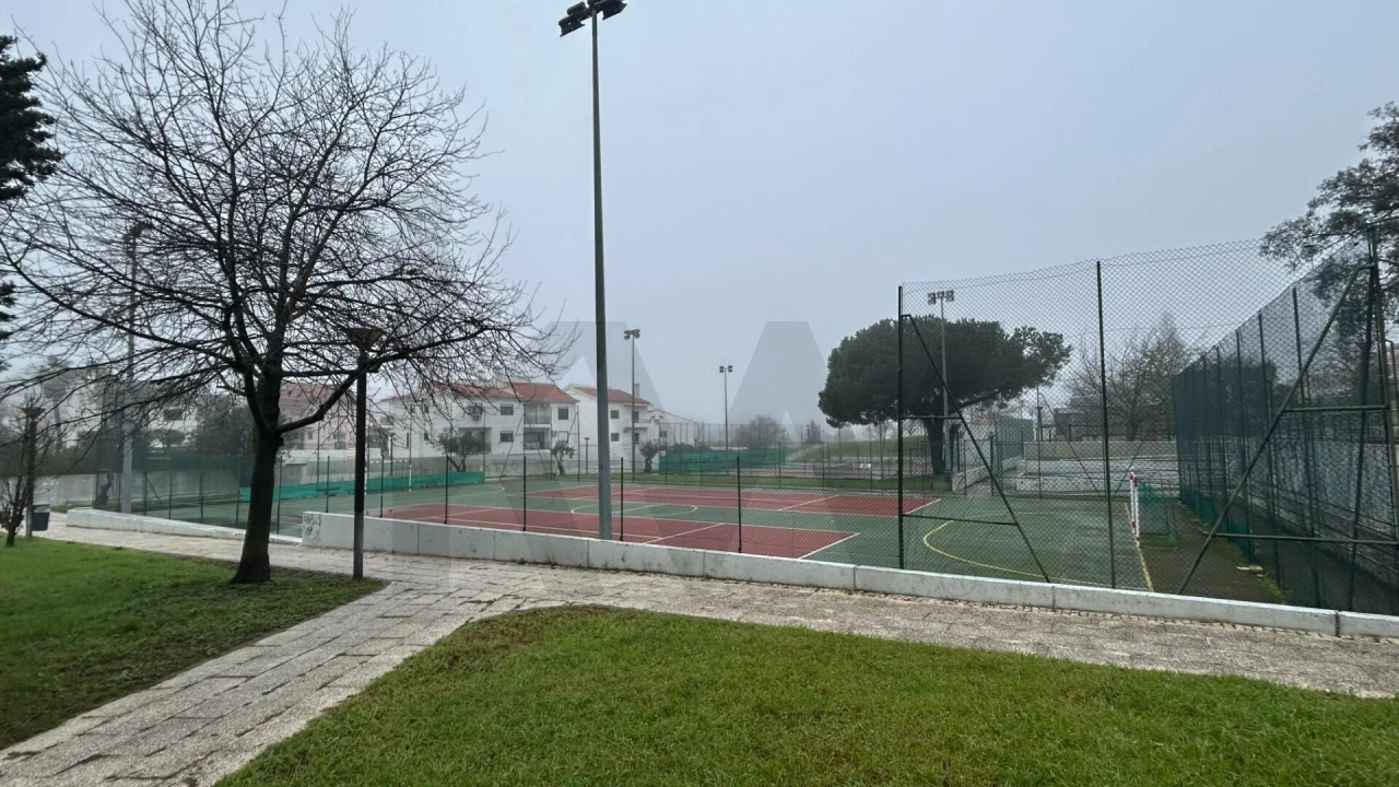 Terreno para Venda em Charneca de Caparica e Sobreda Foto 6