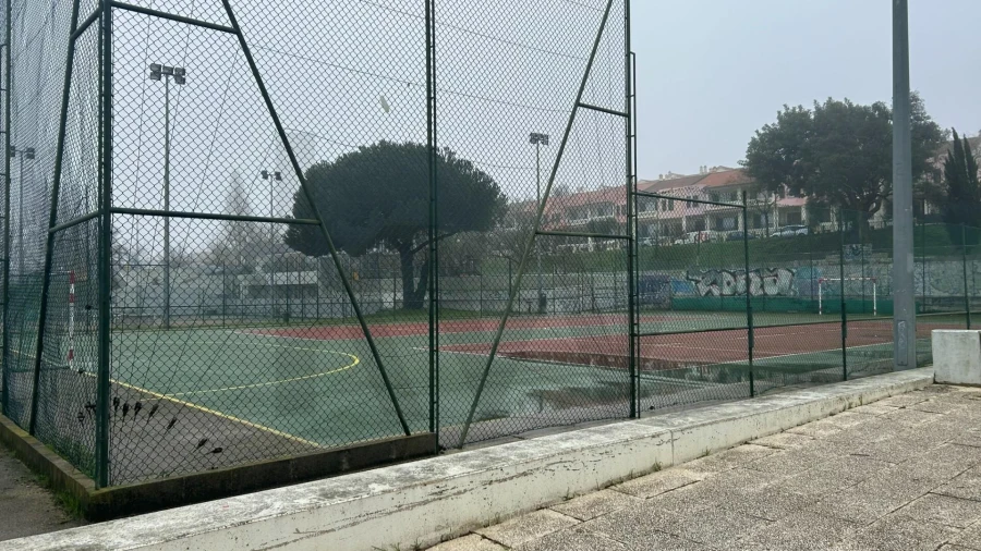 Terreno para Venda em Charneca de Caparica e Sobreda Foto 9