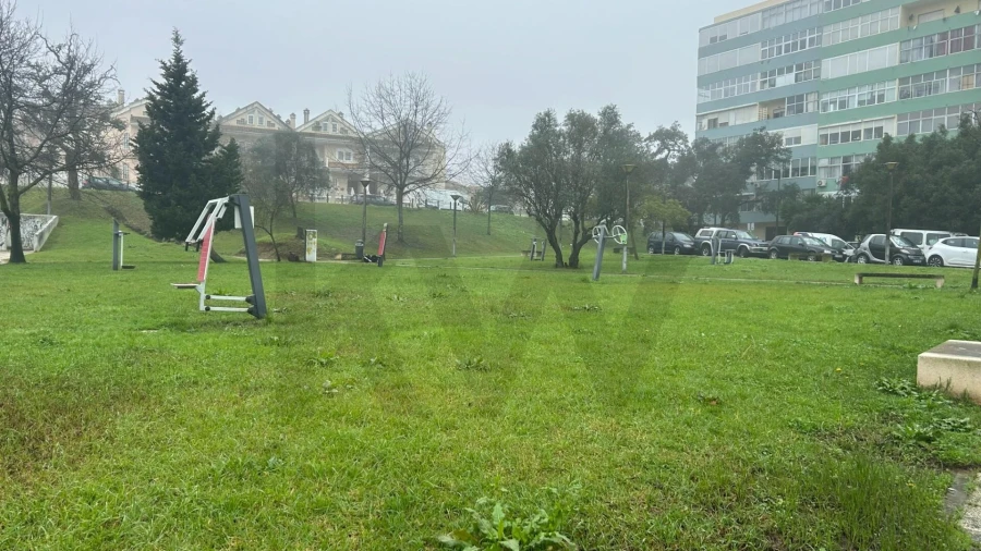 Terreno para Venda em Charneca de Caparica e Sobreda Foto 8