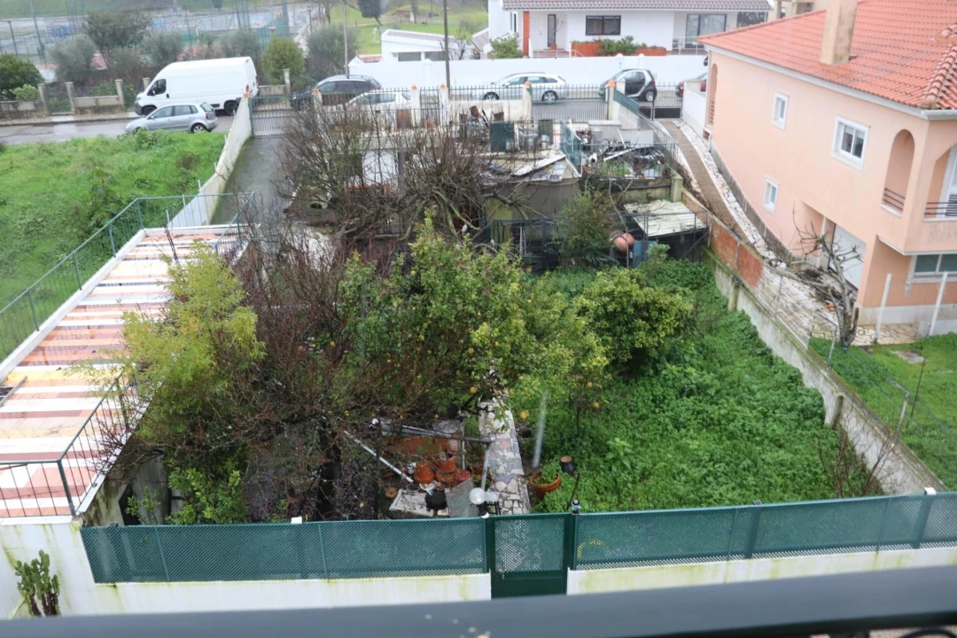 Terreno para Venda em Charneca de Caparica e Sobreda Foto 2