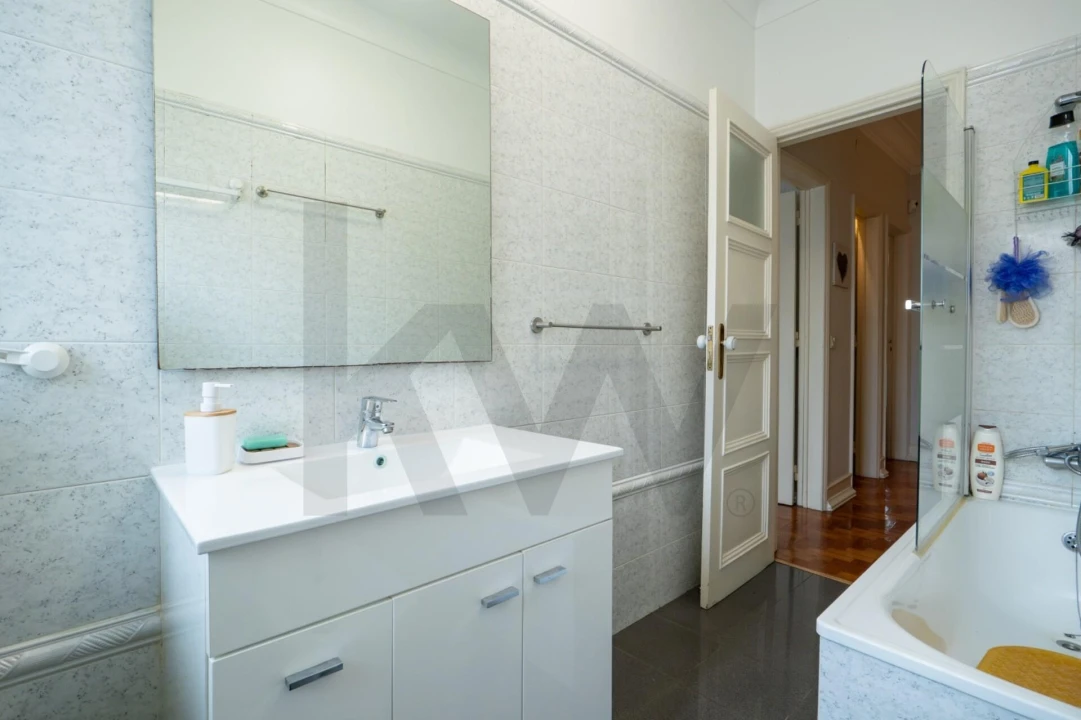 Apartamento T3 para Venda em Beato Foto 8