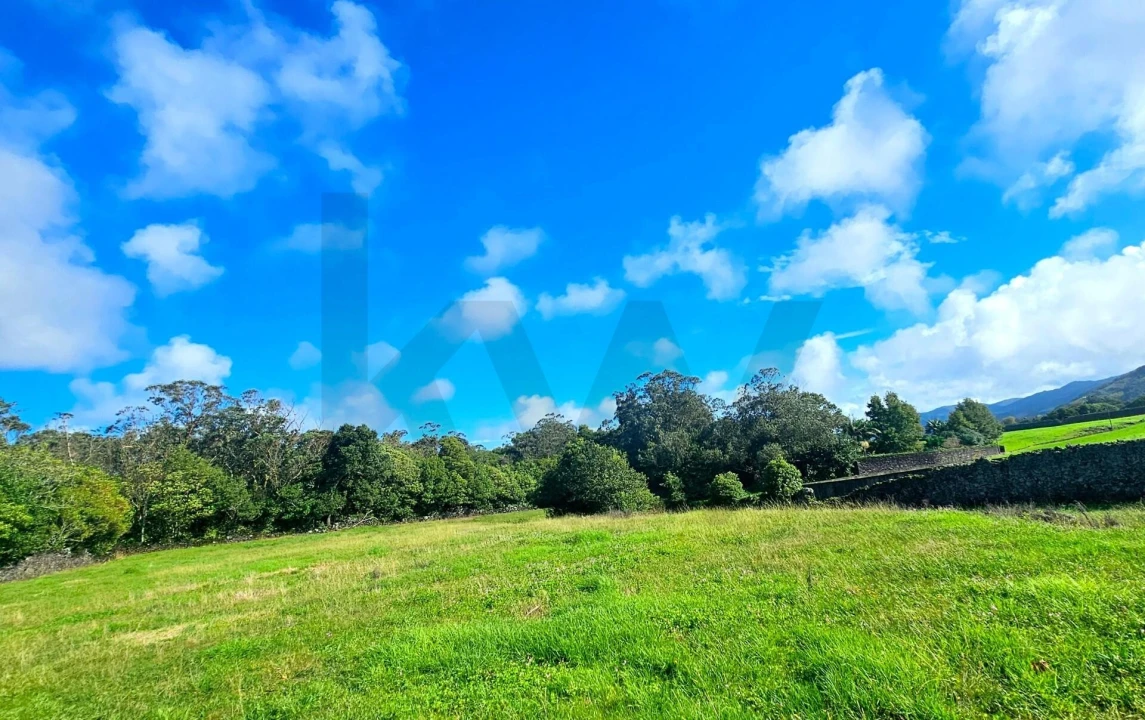 Terreno para Venda em Rabo de Peixe Foto 15