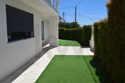 Moradia T3 para Venda em Porto Salvo