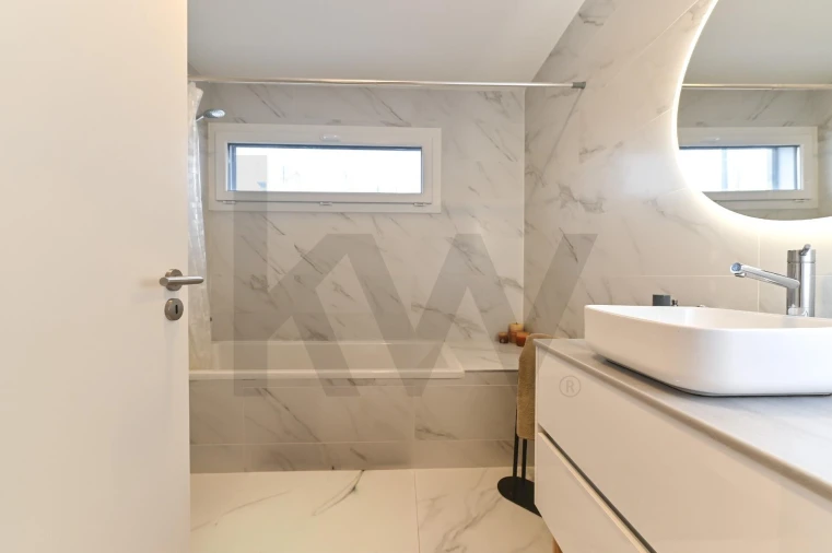 Moradia T3 para Venda em Porto Salvo Foto 18