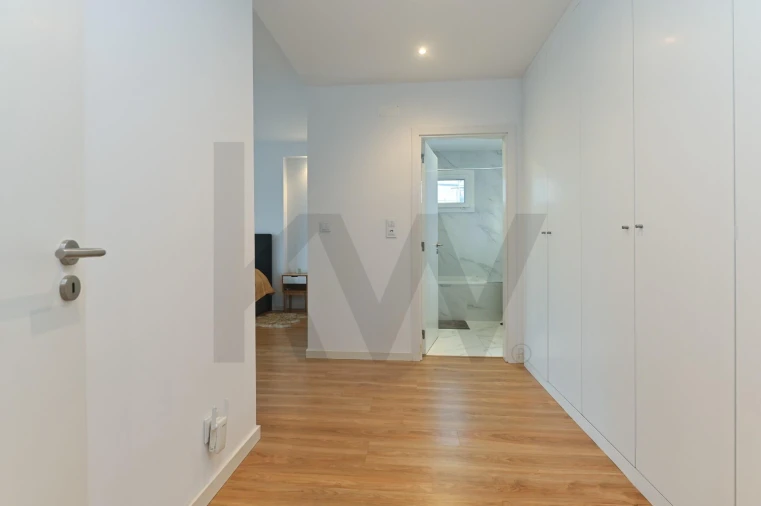 Moradia T3 para Venda em Porto Salvo Foto 14