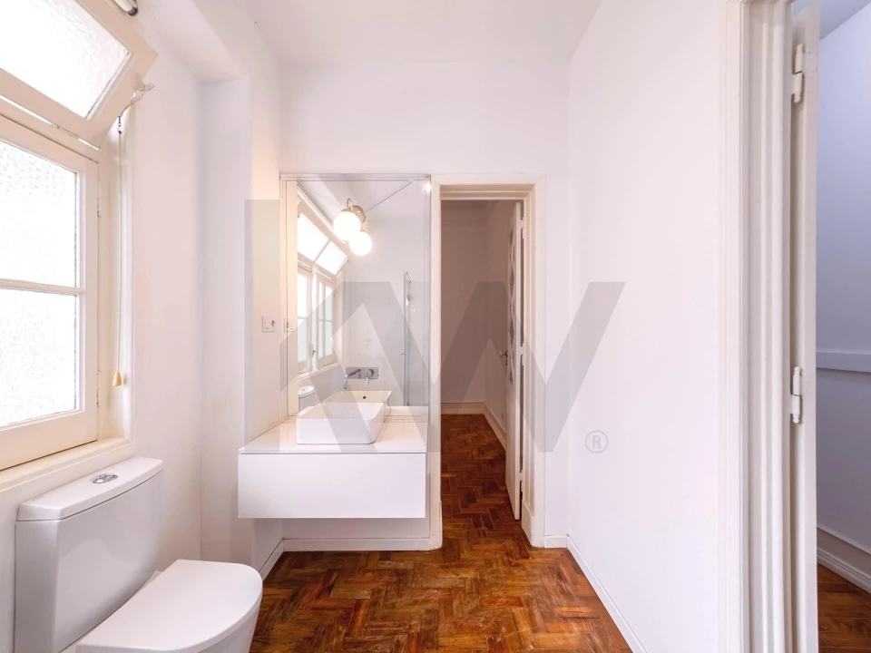 Apartamento T4 para Arrendamento em Avenidas Novas Foto 20