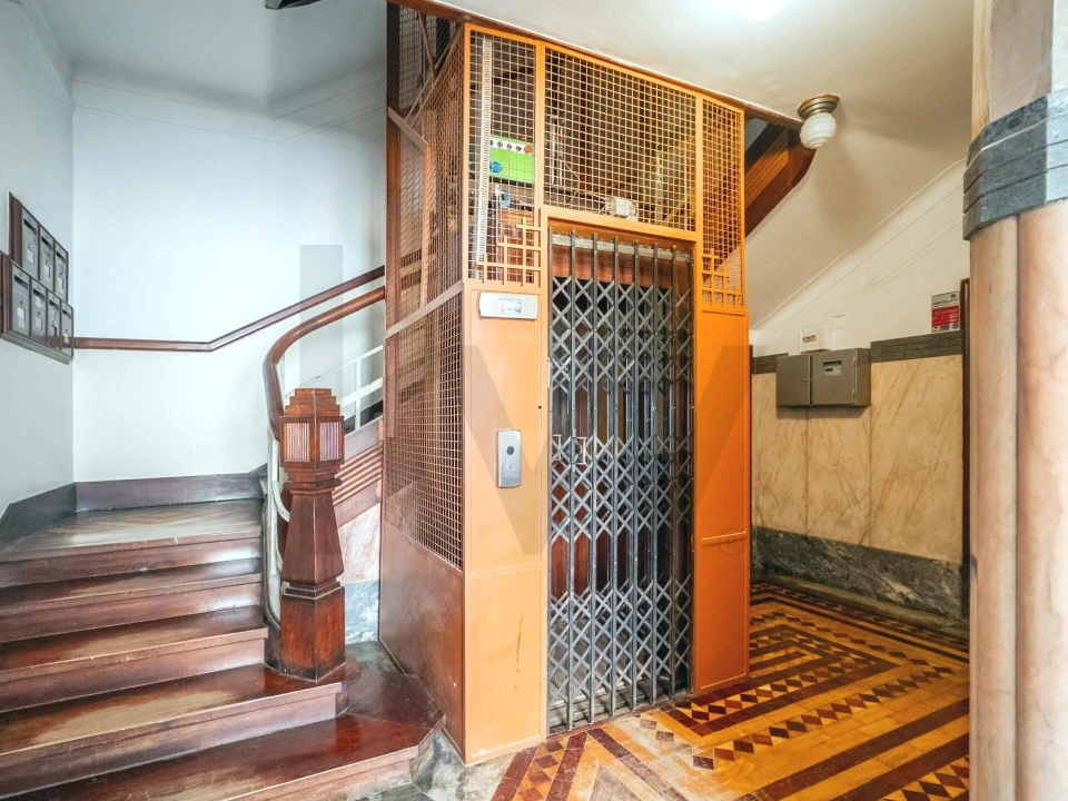 Apartamento T4 para Arrendamento em Avenidas Novas Foto 4