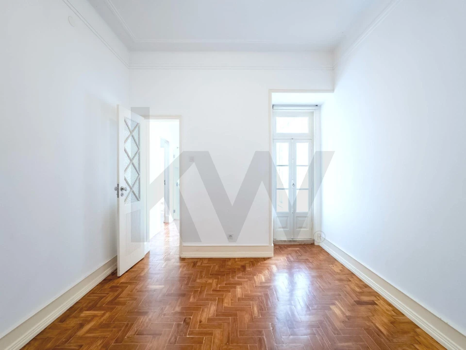 Apartamento T4 para Arrendamento em Avenidas Novas Foto 21