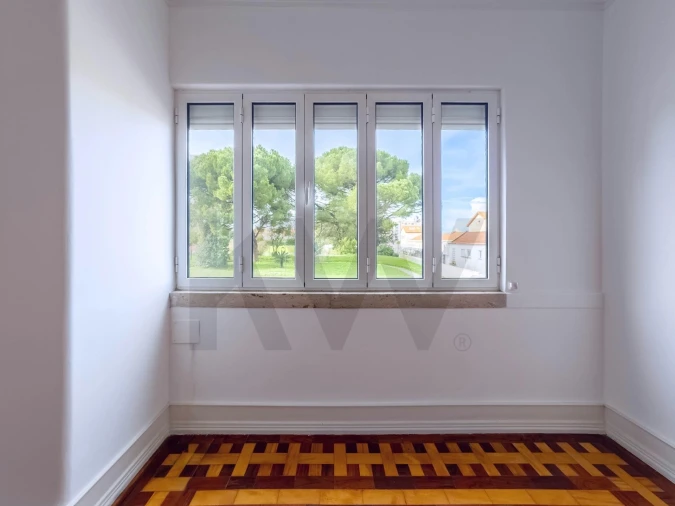 Apartamento T4 para Arrendamento em Avenidas Novas Foto 14