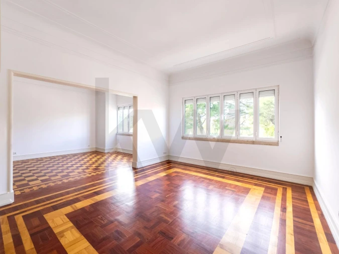 Apartamento T4 para Arrendamento em Avenidas Novas Foto 7