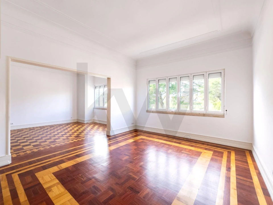 Apartamento T4 para Arrendamento em Avenidas Novas Foto 7