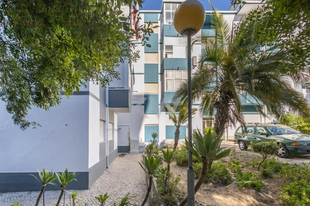 Apartamento T3 para Arrendamento em Charneca de Caparica e Sobreda Foto 21