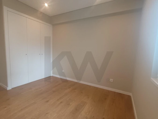 Apartamento T3 para Arrendamento em Charneca de Caparica e Sobreda Foto 15