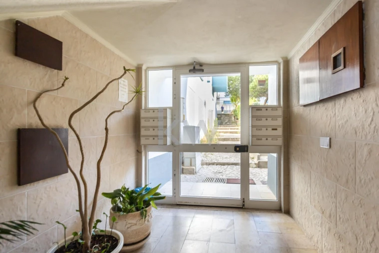 Apartamento T3 para Arrendamento em Charneca de Caparica e Sobreda Foto 17