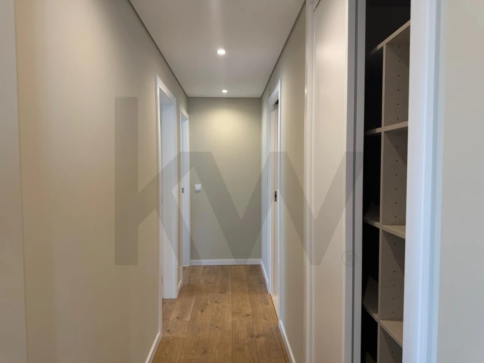 Apartamento T3 para Arrendamento em Charneca de Caparica e Sobreda Foto 7